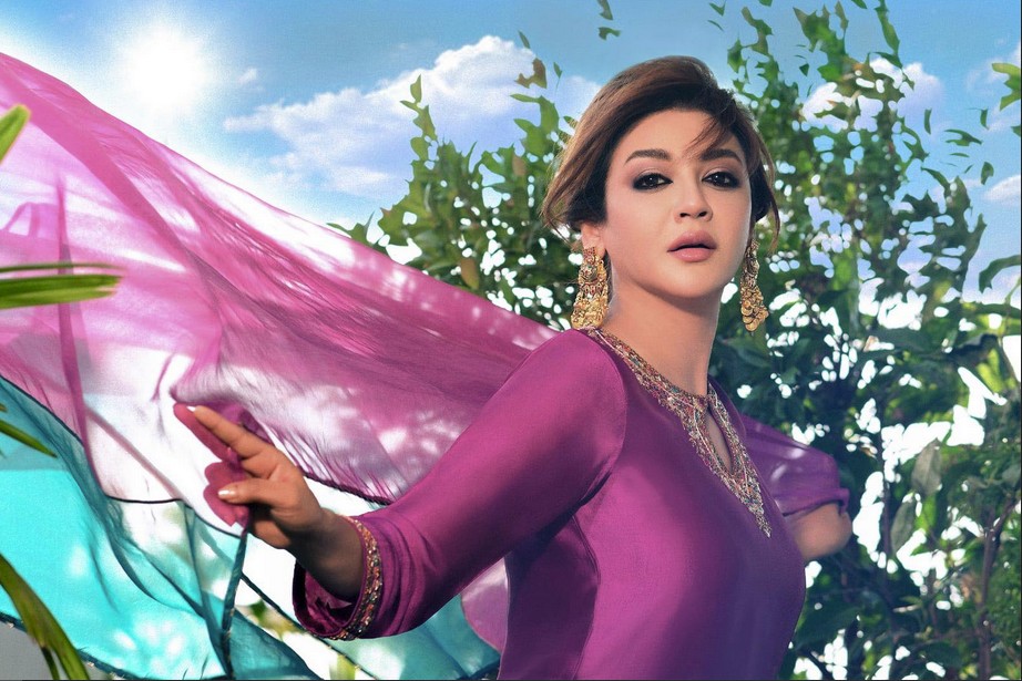 ইউটিউবে চ্যানেল খুলেছেন জয়া আহসান 